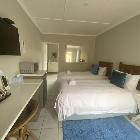 Busa Guest House East London Esterno foto