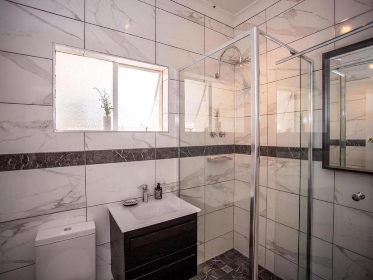 Busa Guest House East London Esterno foto